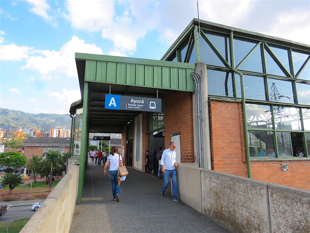 Estación Metro Ayurá